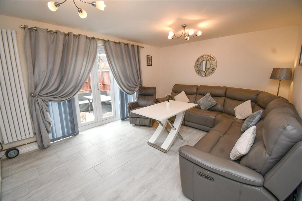House in Ellesmere Port, Rossmore Estate - View 2