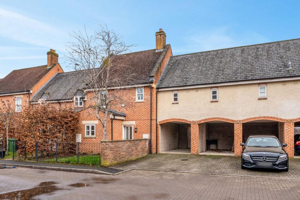 Main image of property: Baytree Square North, Stroud, GL5