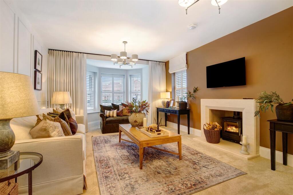 House in Lawford - View 4