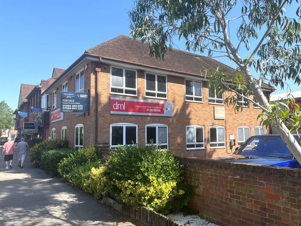 Main image of property: 1 High Street, Chalfont St. Peter, Gerrards Cross, Buckinghamshire, SL9 9QE