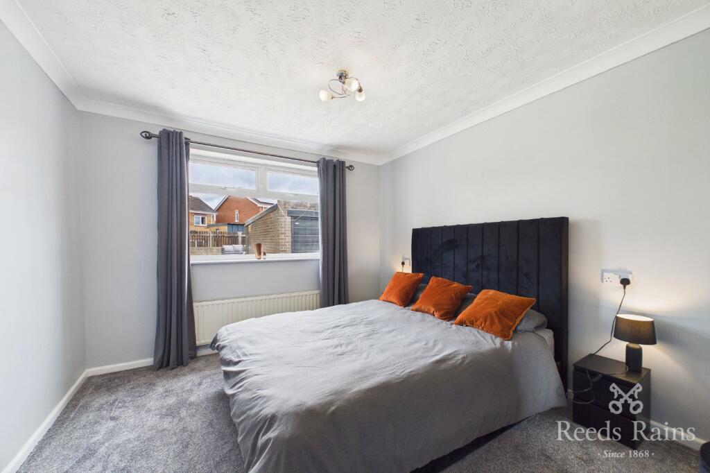 Haigh Moor View, Tingley, Wakefield, West Yorkshire, WF3 - View 4