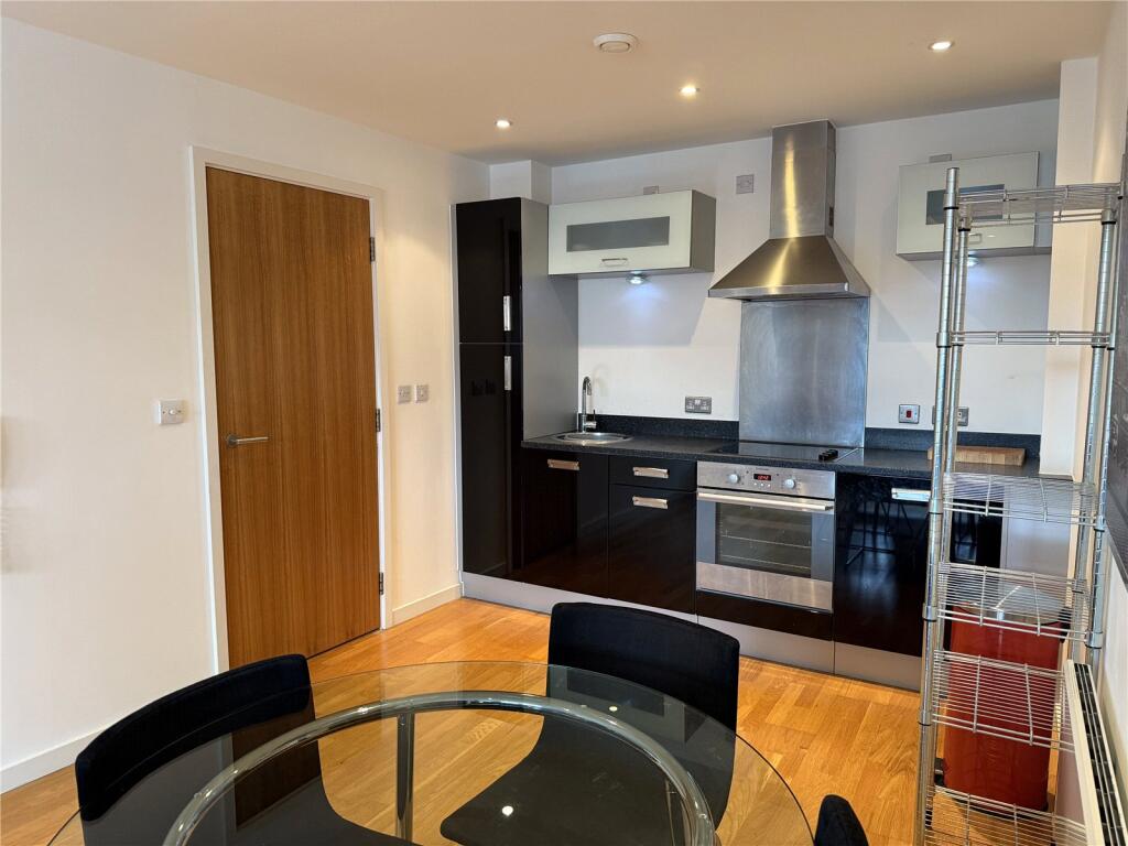 Gateway South, Marsh Lane, Leeds, LS9 photo 4