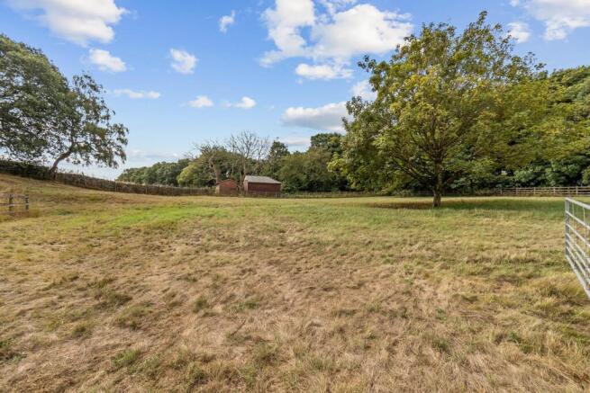 Plot / Land