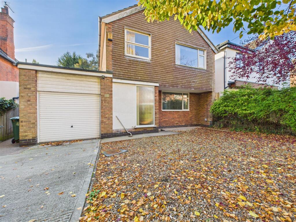 4-bed detached on Davenport Avenue, Hessle, £350,000