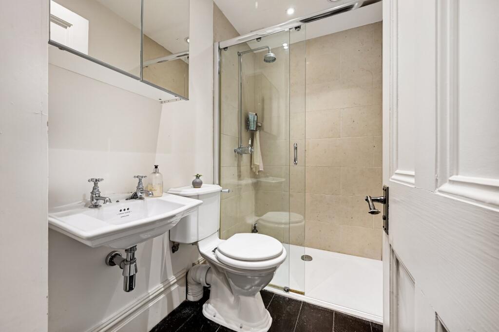 Apartment in London - View 4