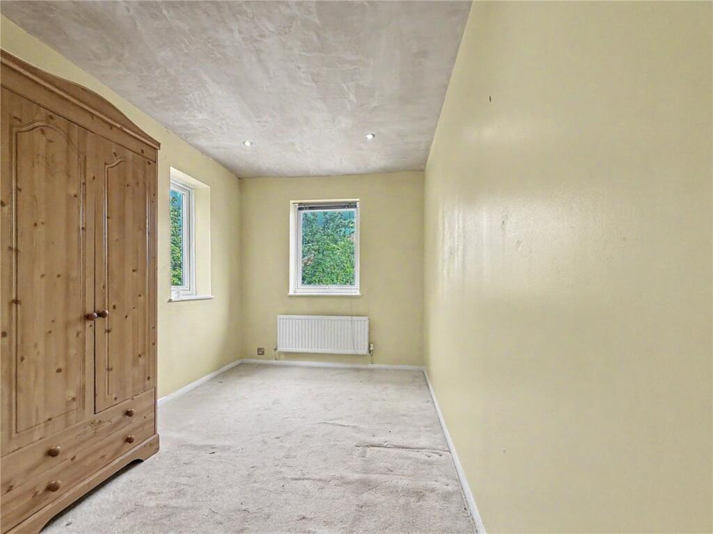 Apartment in Reading - More