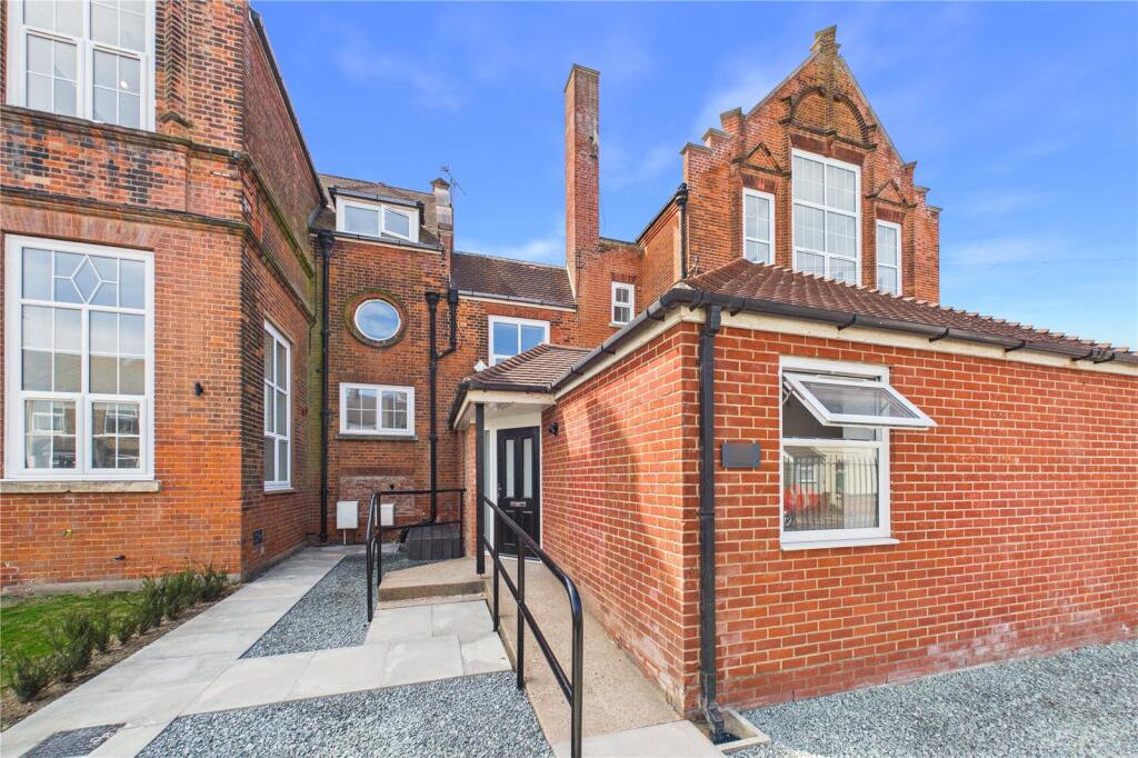Main image of property: Lovewell Road, Lowestoft, Suffolk, NR33