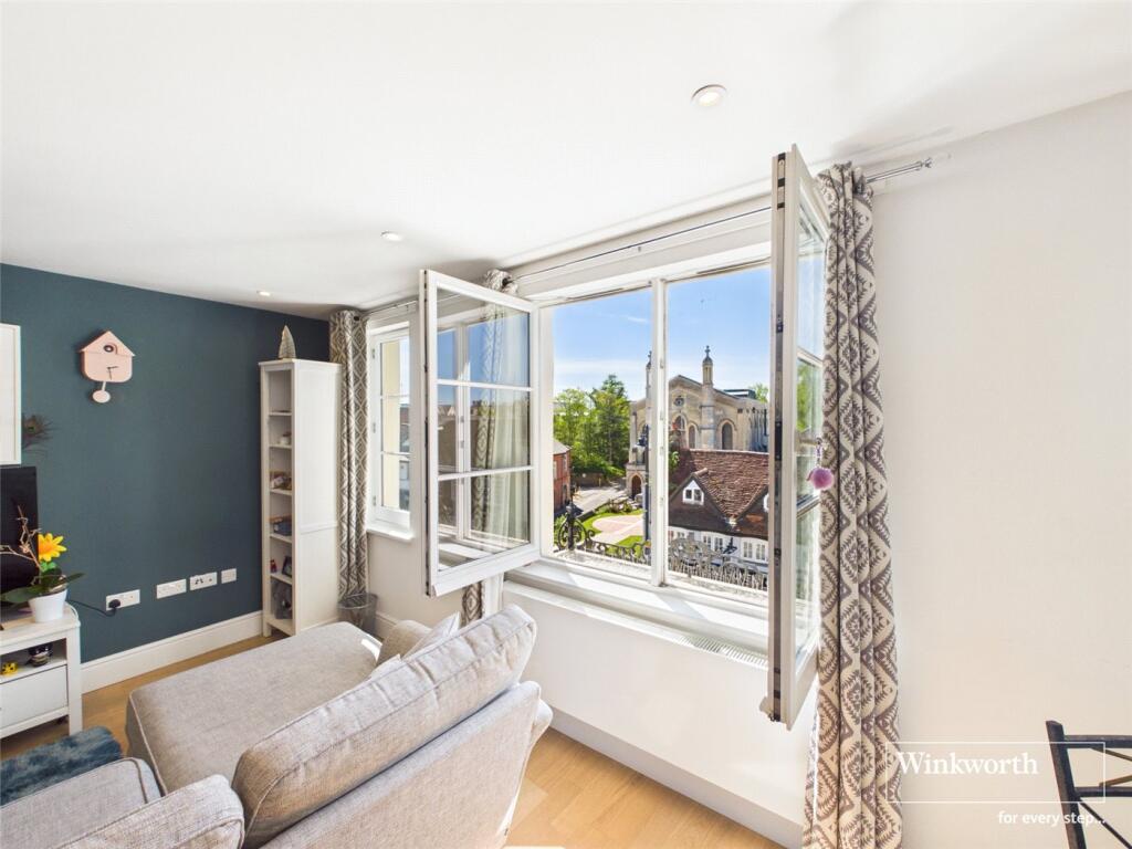 Apartment in Newbury, West Berkshire - View 4