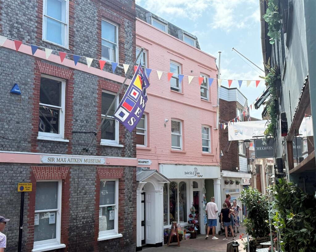 House in Cowes, Isle of Wight - View 2