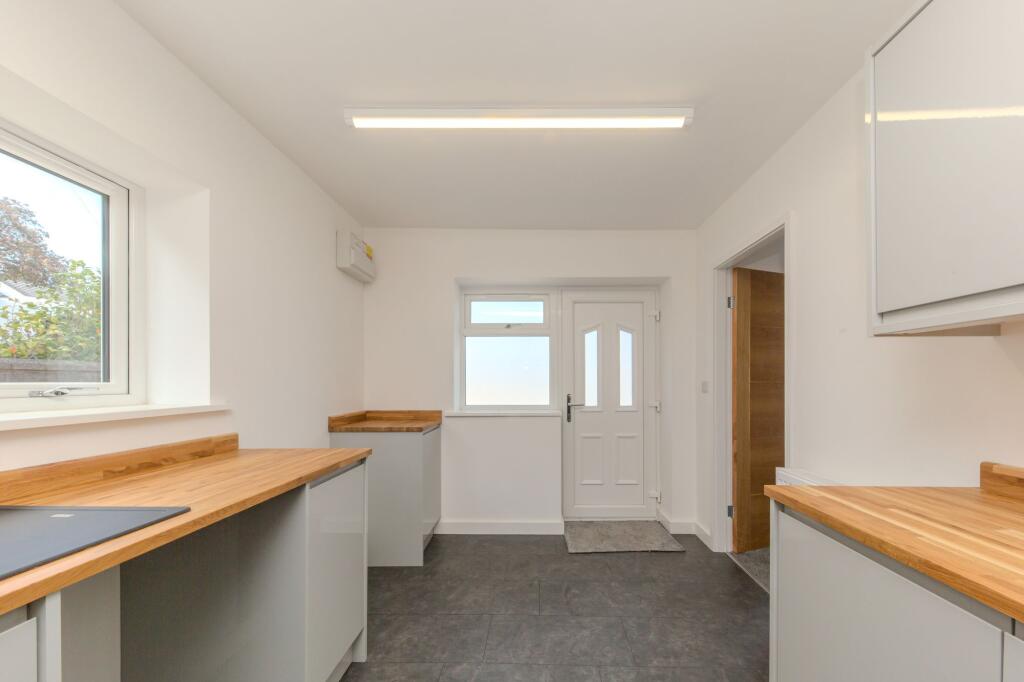 House in Stoke-on-Trent - View 4