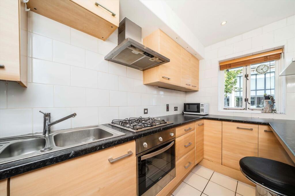 House in London, Butler's Wharf, Bermondsey - View 5
