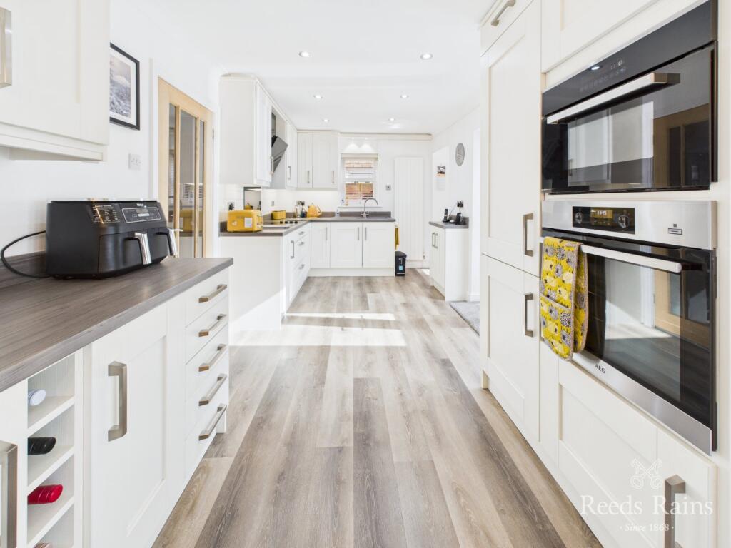 House in Stockton-on-Tees - More