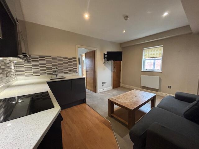 Apartment in Swindon - View 2