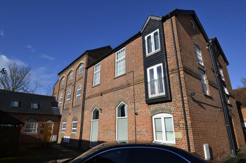 Main image of property: Phoenix Brewery, Bartholomew Street, Newbury, Berkshire, RG14 5QA