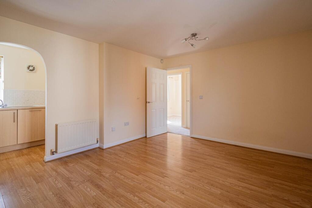 Apartment in Bristol - View 3