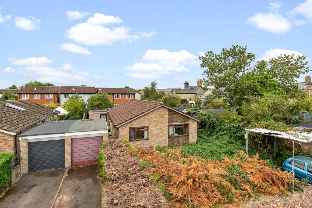 Main image of property: Mowbray Crescent, Stotfold, SG5