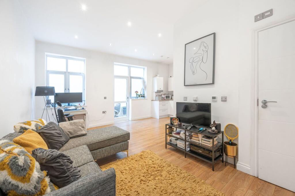 Apartment in London, London Borough of Barnet - View 4