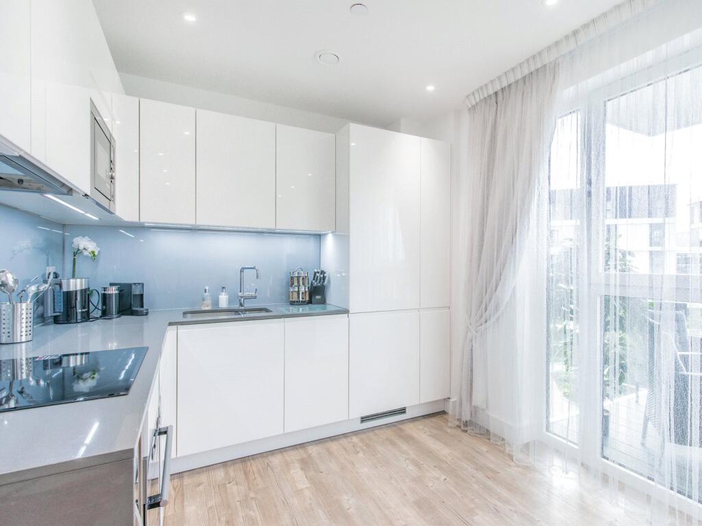 Apartment in London, Vauxhall - View 4