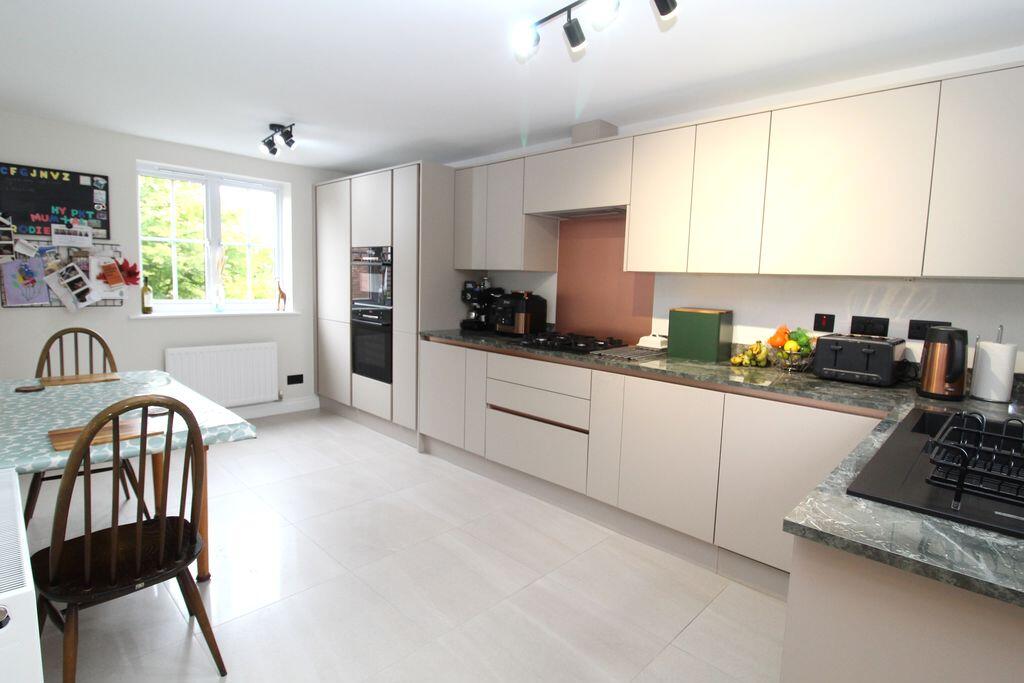 Apartment in Trafford, Greater Manchester - View 3