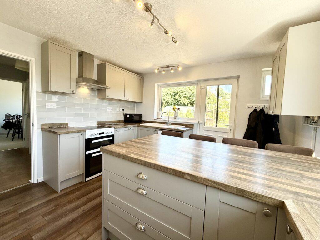 House in Broadland, Lingwood, Lingwood and Burlingham - View 4