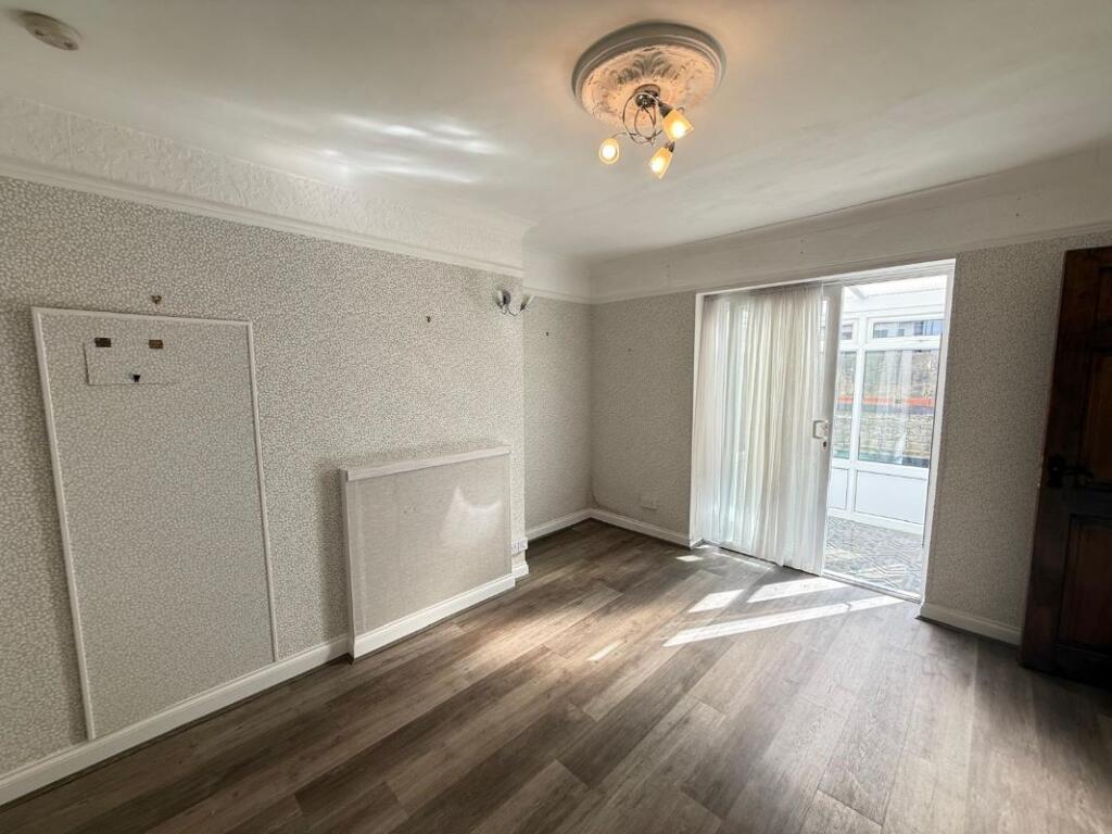 Additional image 19 of 379 City Road, Oldbury, B69 1QT