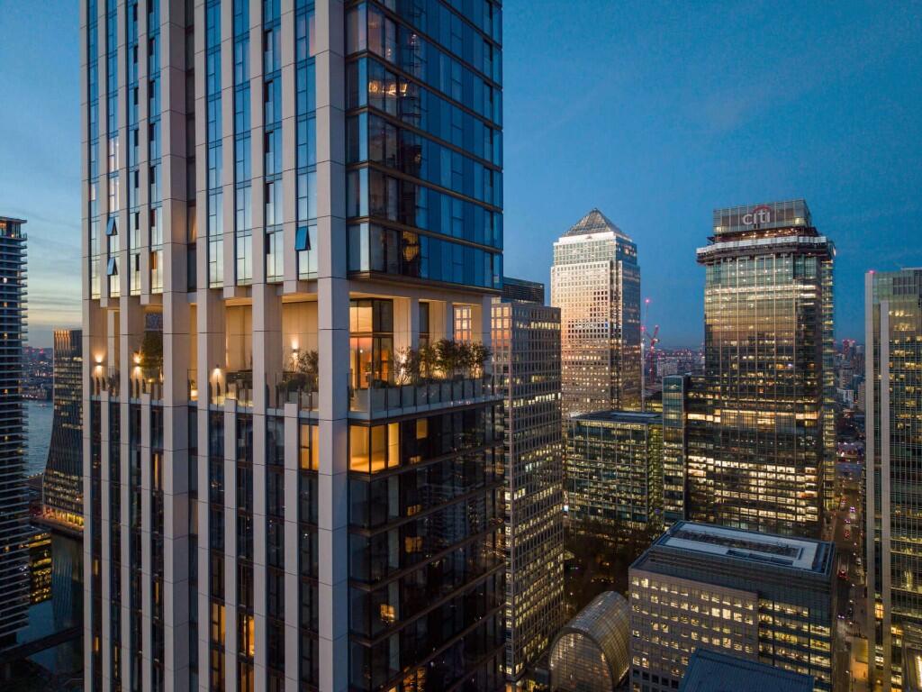 Main image of property: South Quay Plaza, Canary Wharf, E14