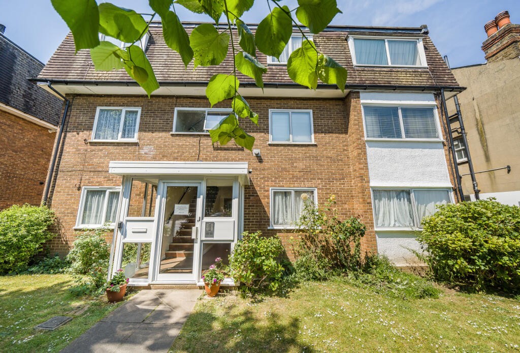 Main image of property: 26 Onslow Gardens, Wallington, Surrey, SM6