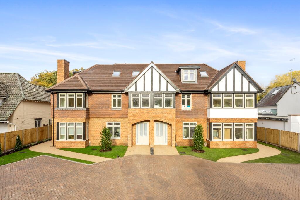 Main image of property: Ronmar, Leatherhead Road, Oxshott, KT22