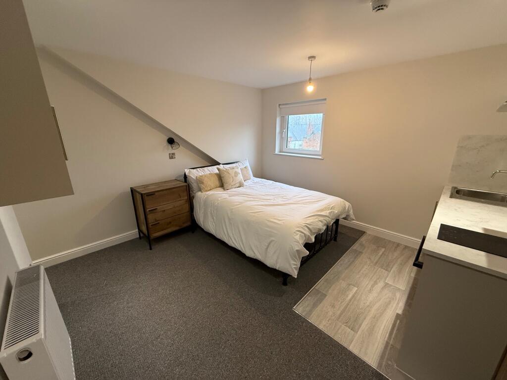Main image of property: Room 6, Granville Avenue