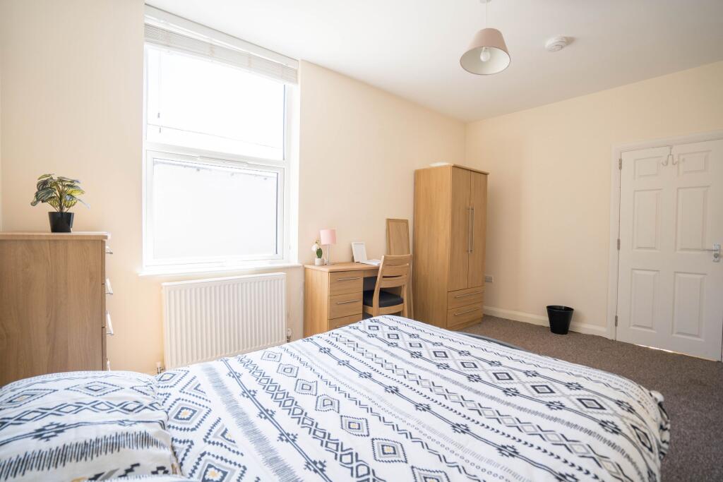 Apartment in Sheffield - More