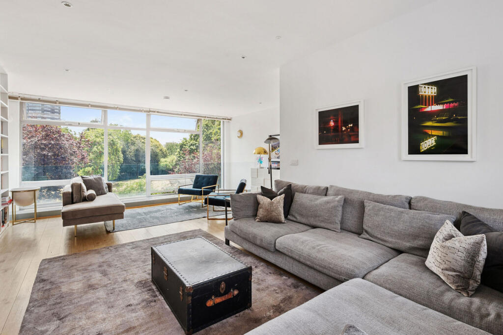 House in London, Islington - More