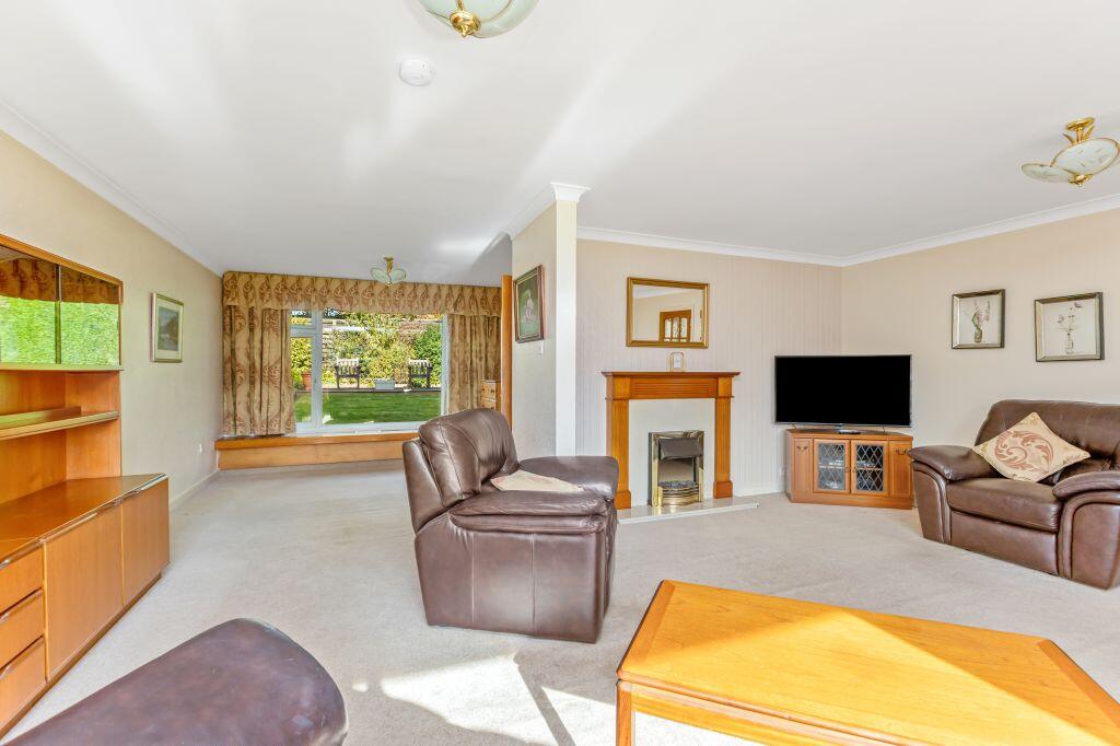 11 Newmills Grove, Balerno, Edinburgh, EH14 5SY photo 4