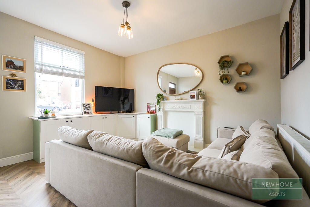 House in Wigan, Greater Manchester - More