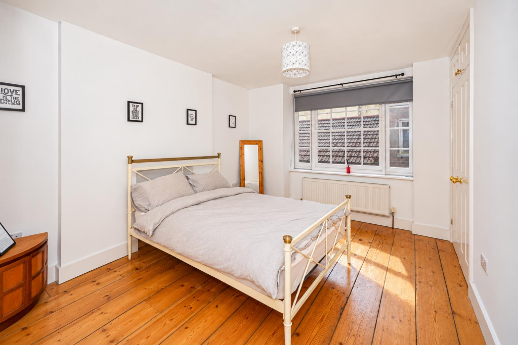 Apartment in Tonbridge - View 5