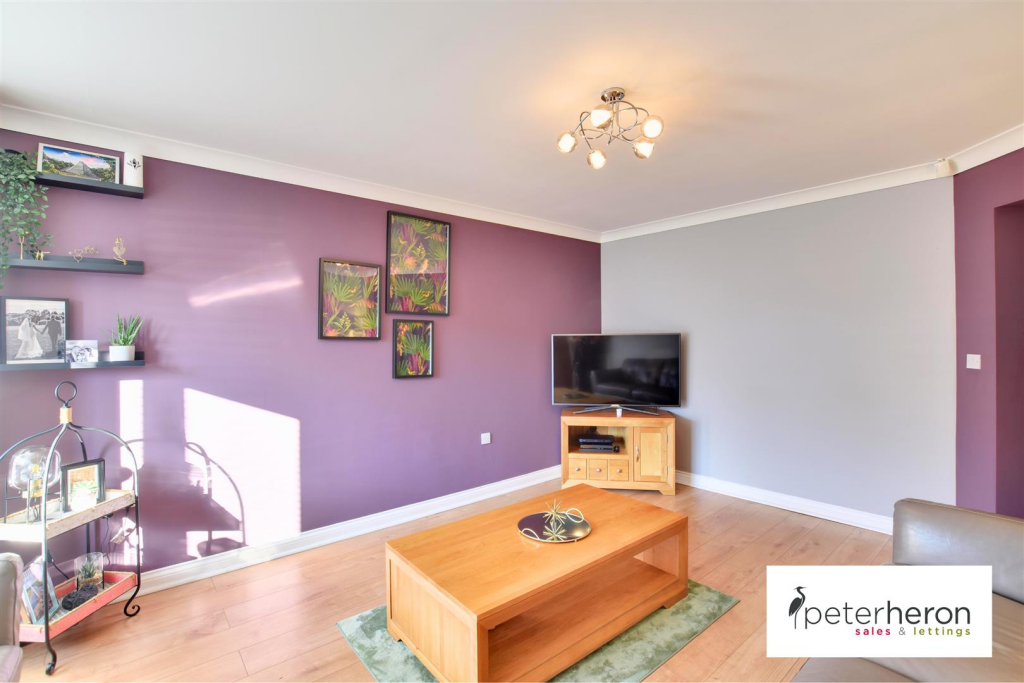 Highclere Drive, Tunstall Grange, Sunderland photo 3