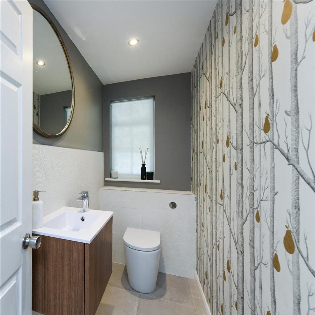 House in Rushcliffe, East Bridgford - More