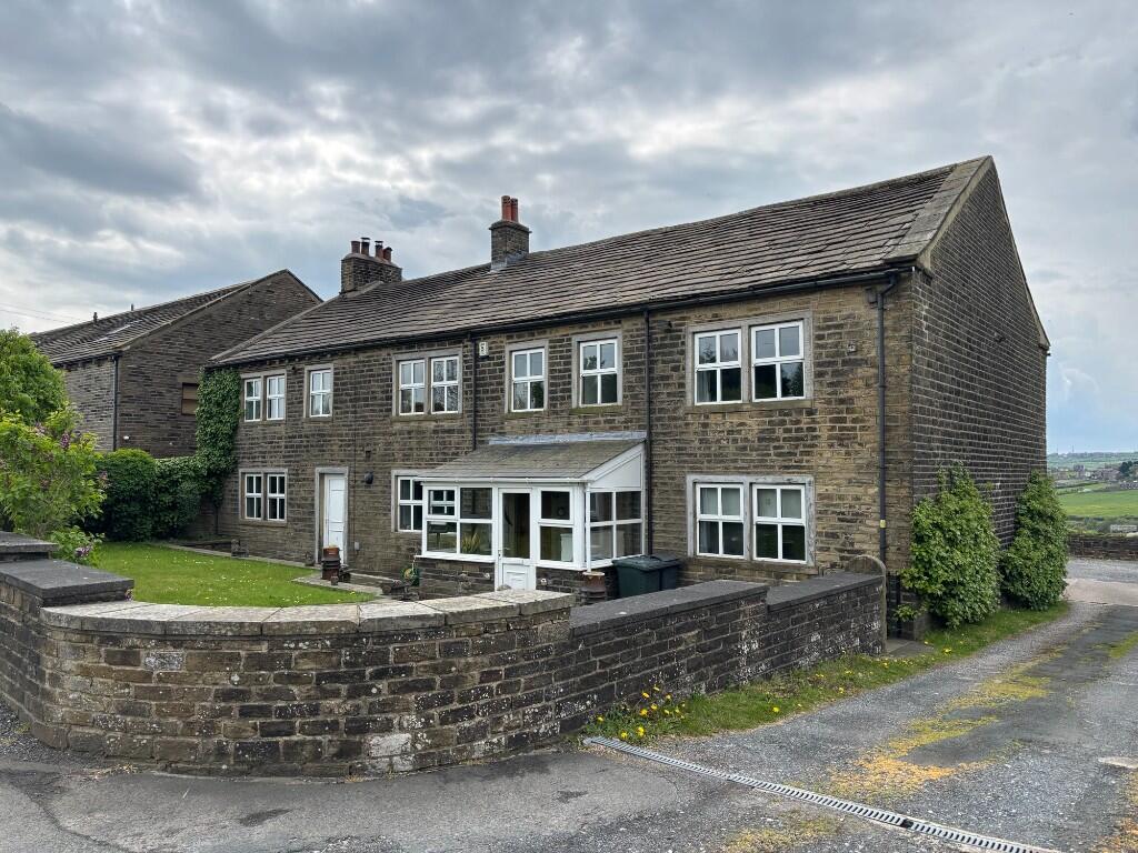 Main image of property: Dean Lane Head, Old Allen Road, Bradford, West Yorkshire, BD13