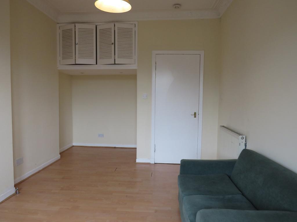 House in Glasgow - More