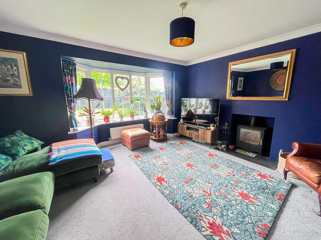 Pavilion Close, Godmanchester, PE29 photo 2