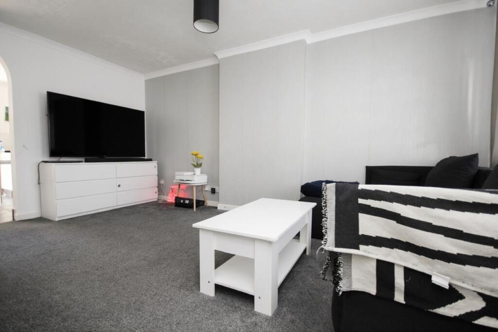 House in Wellingborough, Hatton Park - View 5