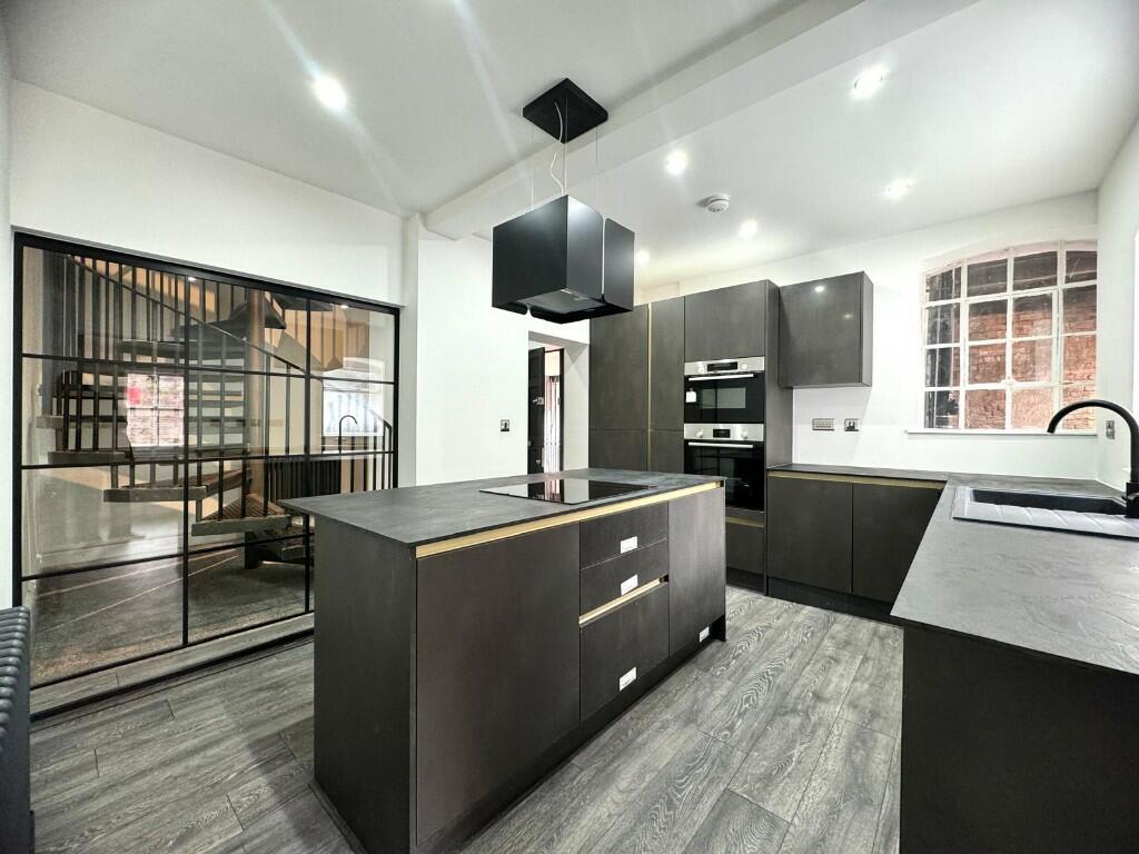 Water Street, Birmingham, B3