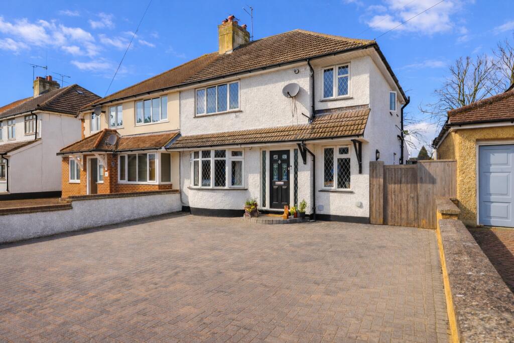 Main image of property: St. Annes Road, London Colney, St. Albans, Hertfordshire, AL2