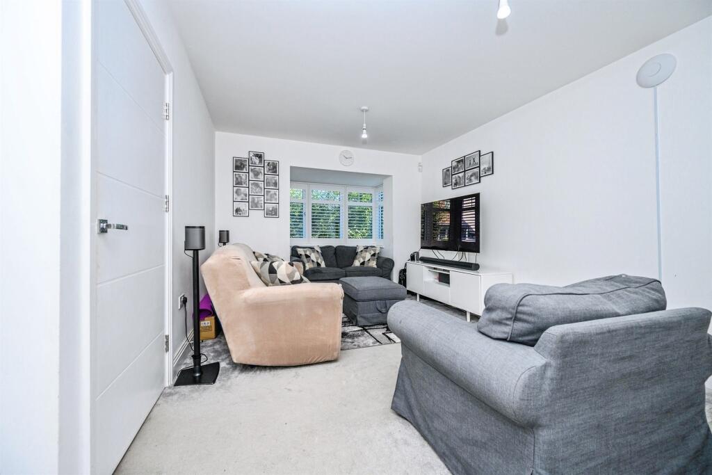 House in Watford - View 2