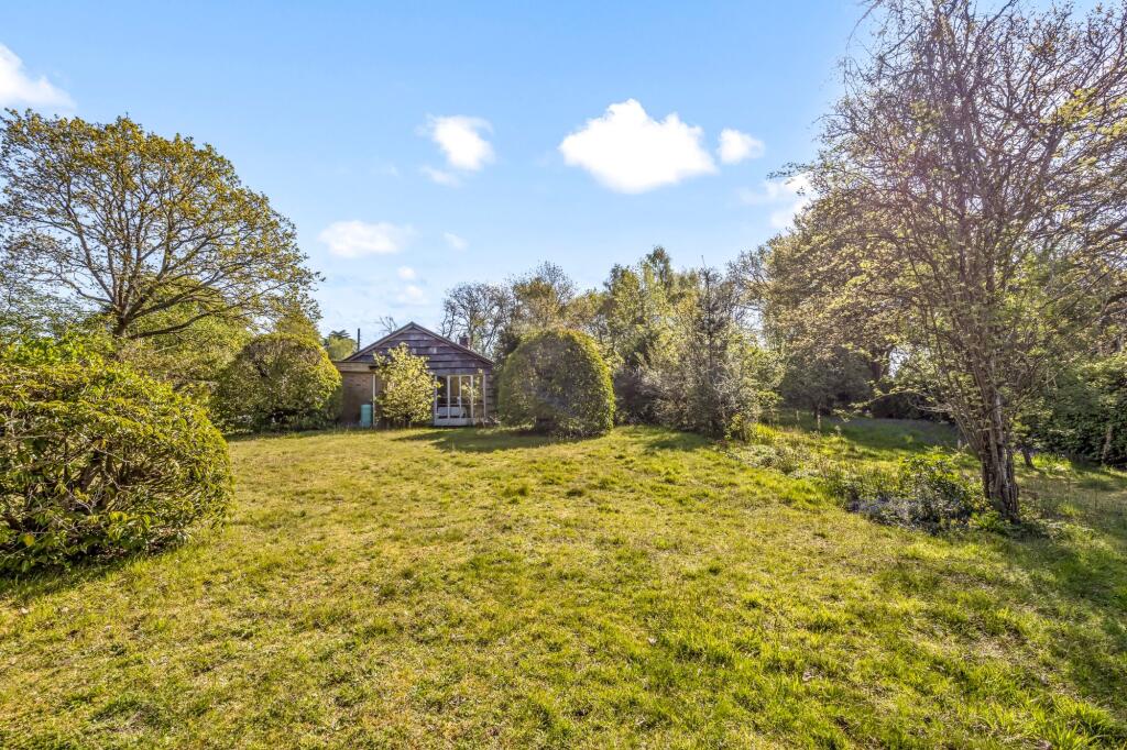 Sandy Lane, Storrington, RH20 photo 4