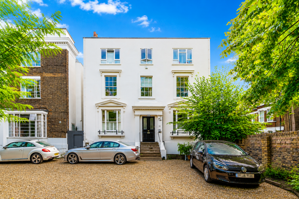 Apartment in London - View 2