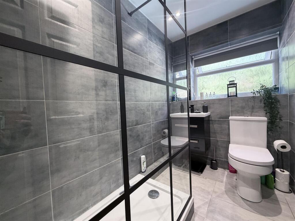 Apartment in Leeds - View 5