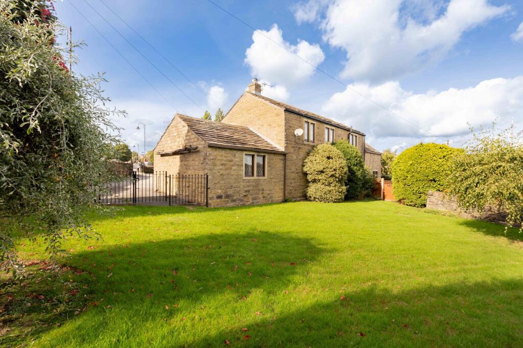 Commercial Road, Skelmanthorpe, HD8 photo 4