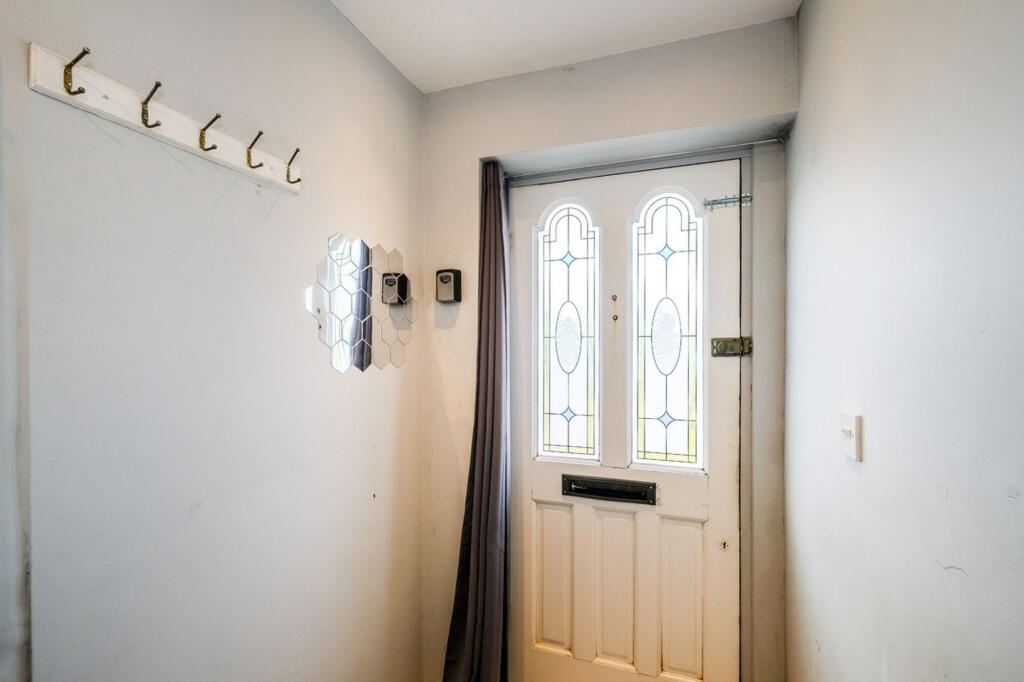 House in Epping Forest, Loughton - View 5