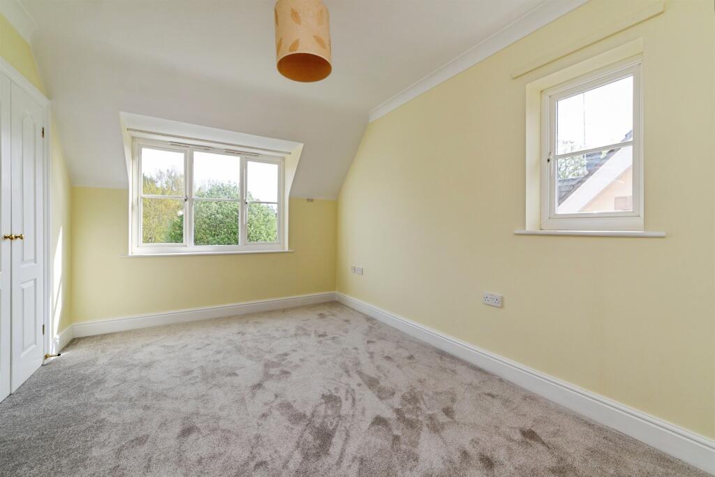 Additional image 7 of Canonsfield Road, Welwyn