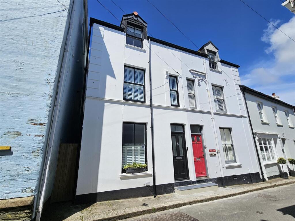 Main image of property: North Street, Fowey